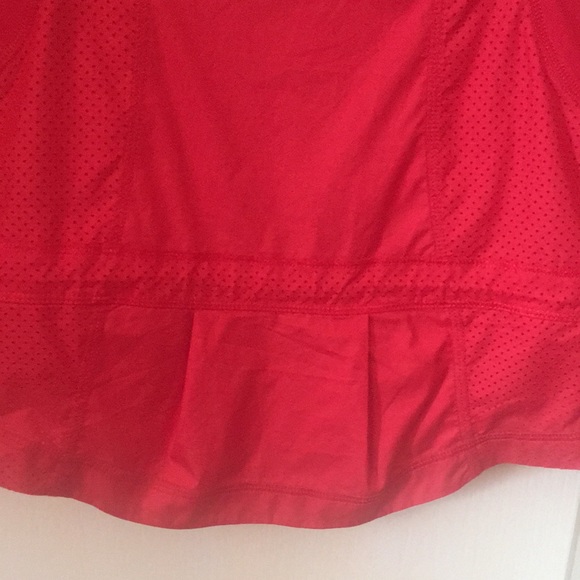 Lululemon running jacket - Picture 4 of 8